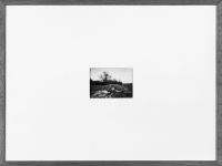 Photographie noir et blanc, épreuve numérique pigmentaire  - Ici avec son dispositif d’encadrement 60 x 80 cm